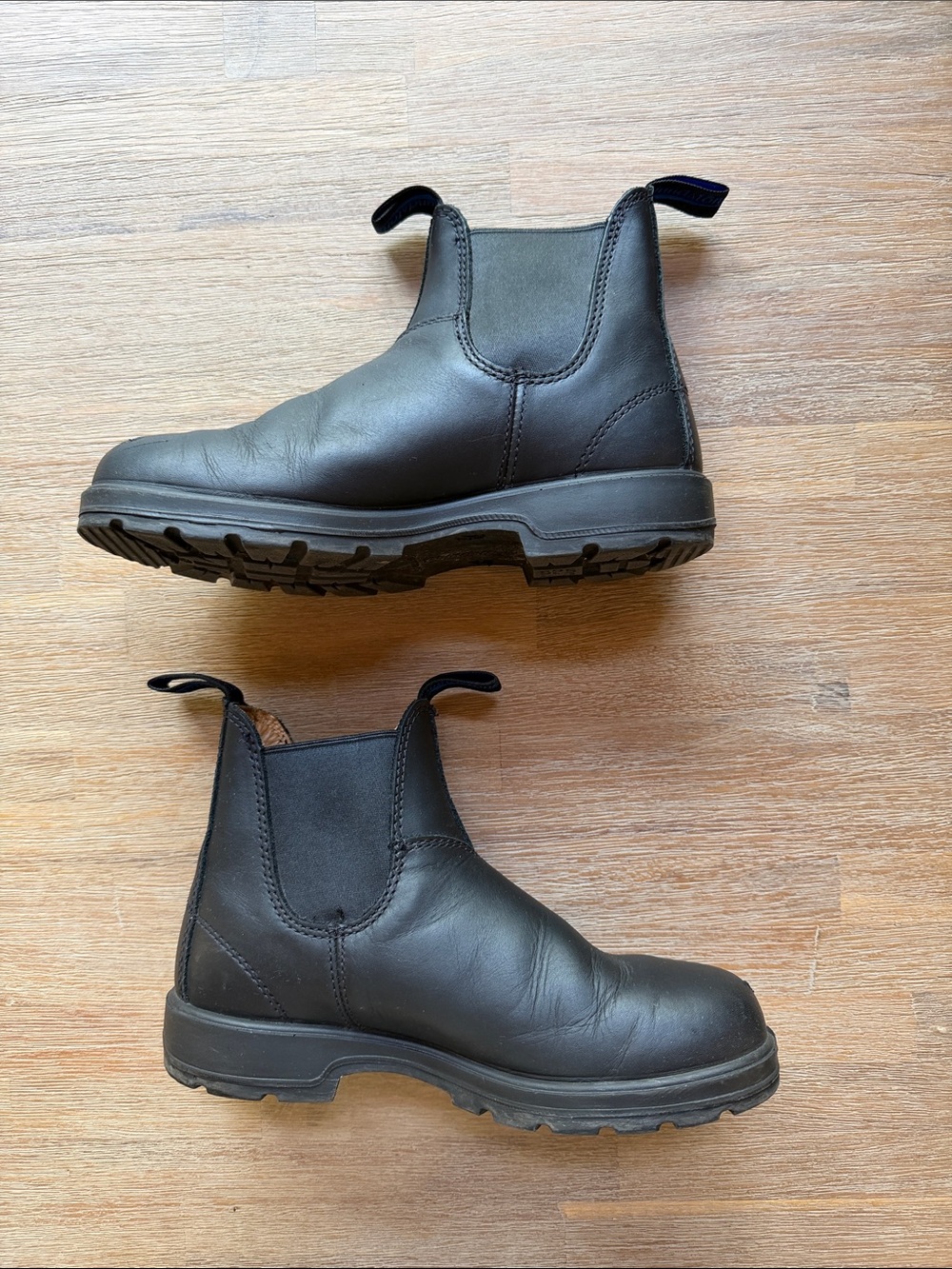 Blundstones | Women’s Thermal #566 3M Thinsulate Black Chelsea with Pull Tab | 7